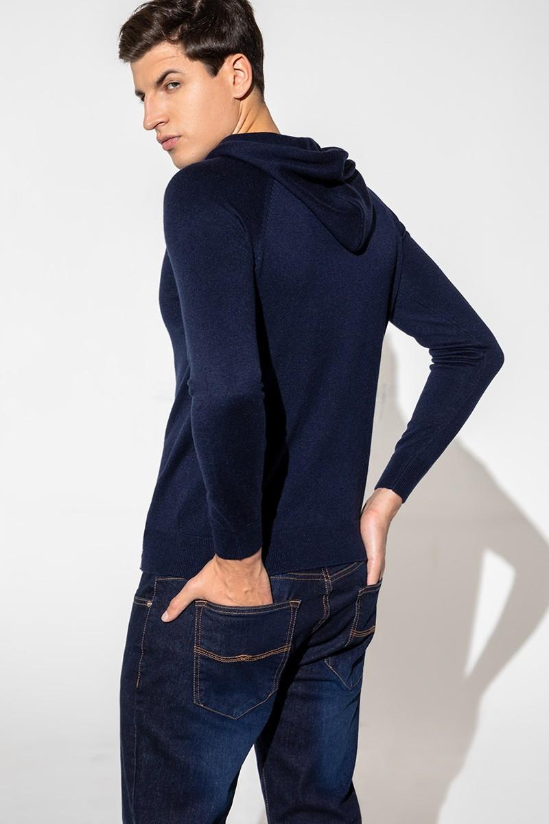 sweter męski z kapturem