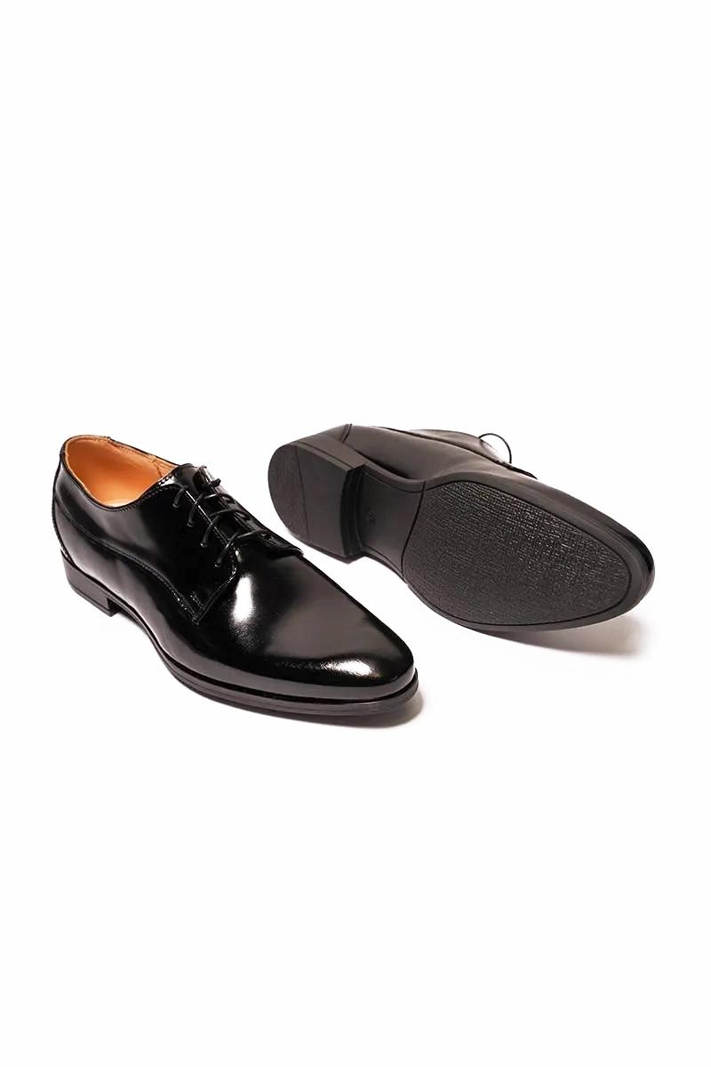 czarne buty męskie ze skóry, eleganckie buty na studniówkę, czarne buty do garnituru
