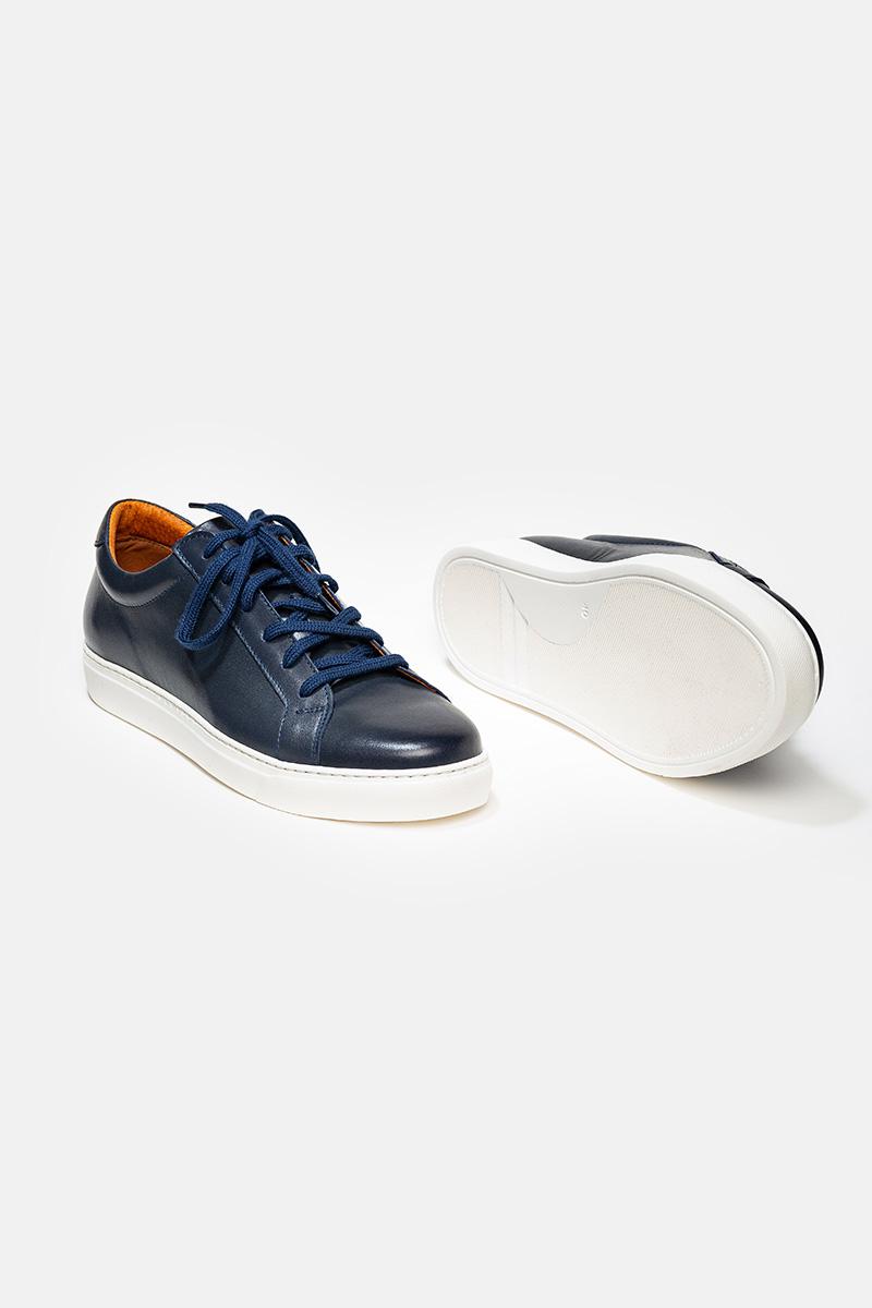 granatowe sneakersy męskie, skórzane sneakersy męskie