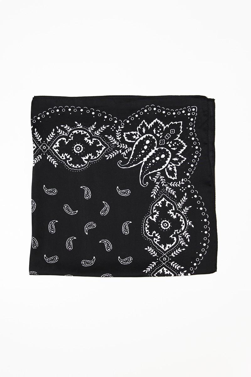 czarna bandana paisley
