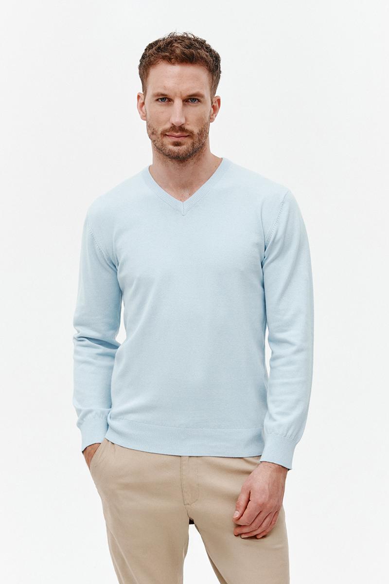 błękitny sweter v neck