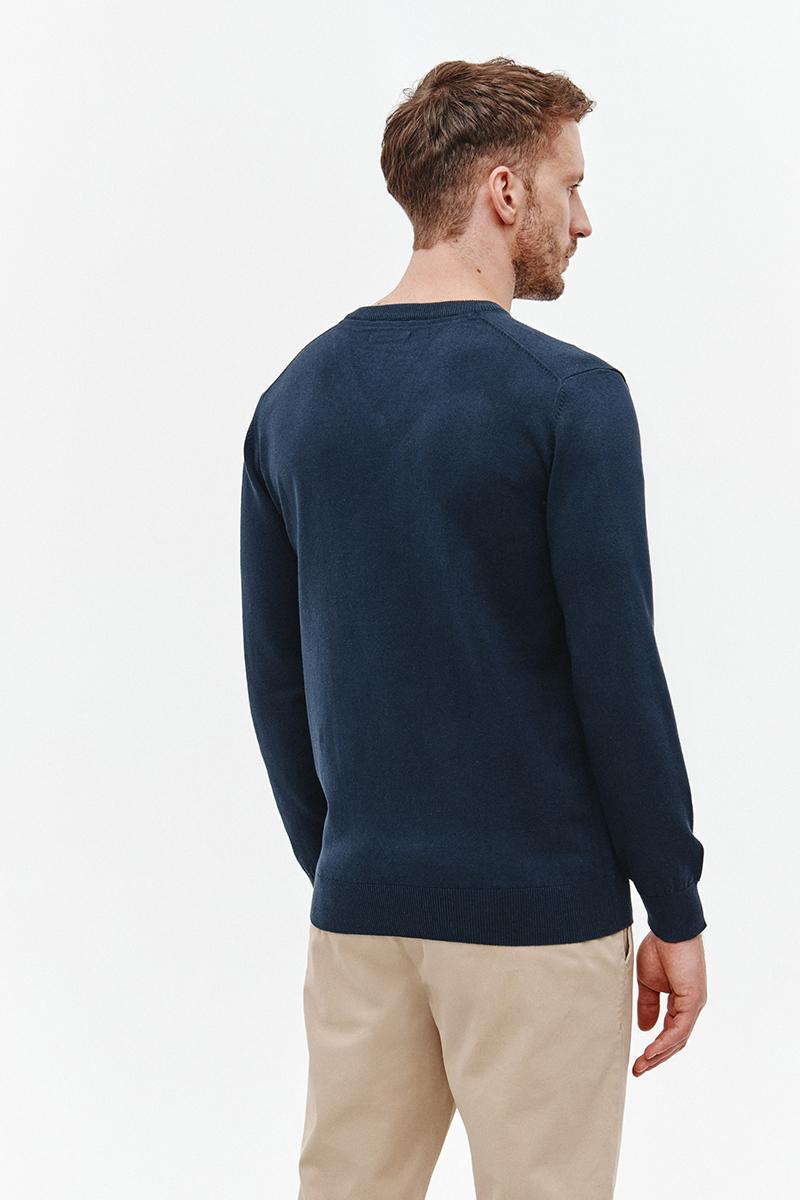 granatowy sweter v neck