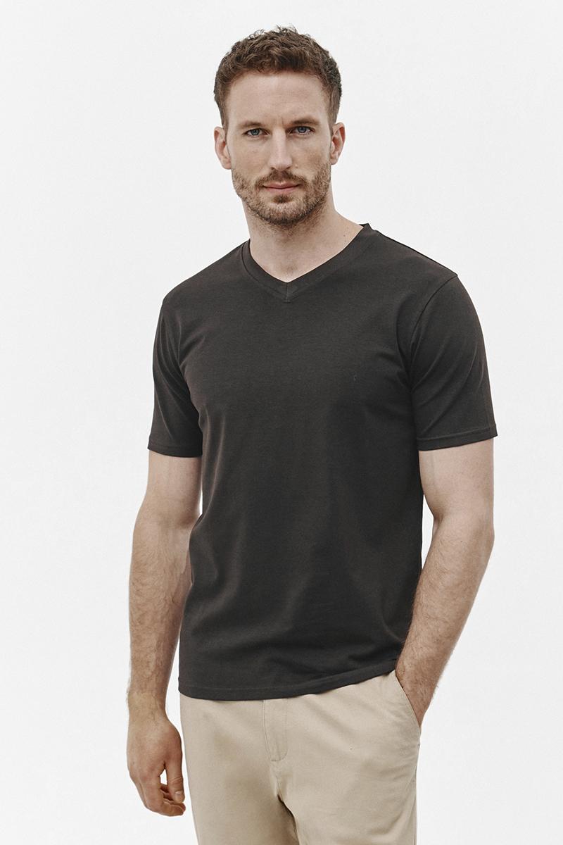 t-shirt v-neck brązowy