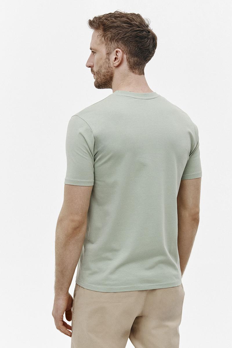 t-shirt round neck