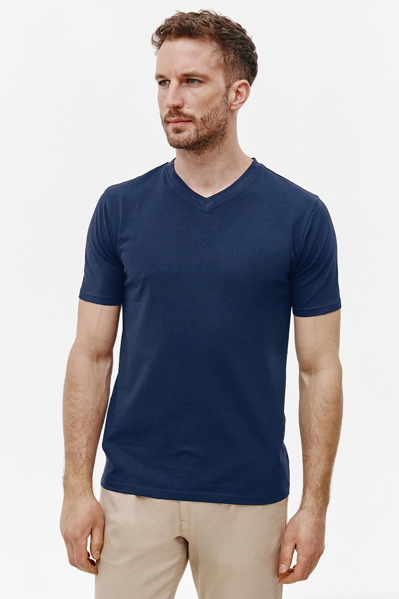t-shirt v-neck granat