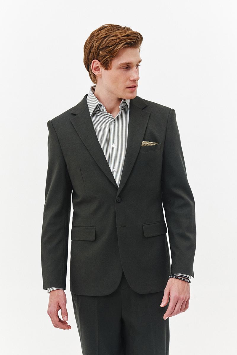 marynarka w kolorze khaki