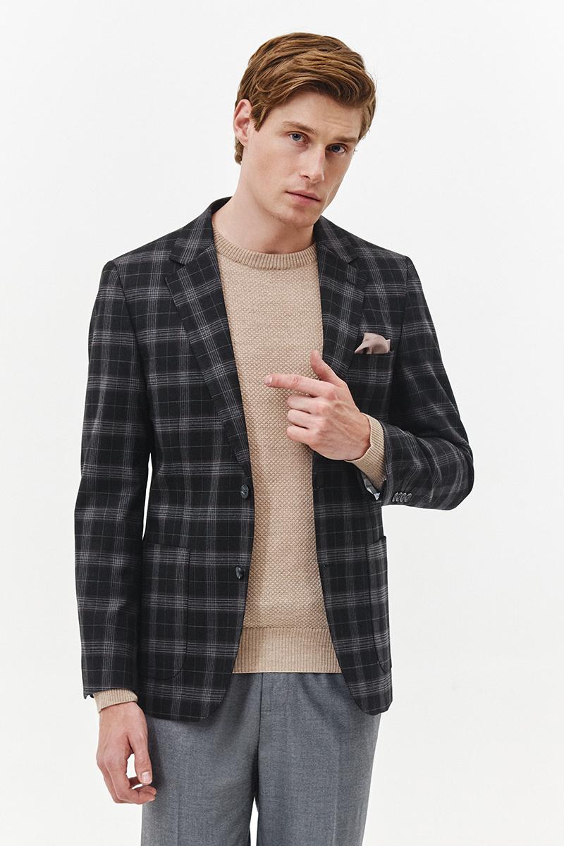 ciemnoszara marynarka męska w kratę