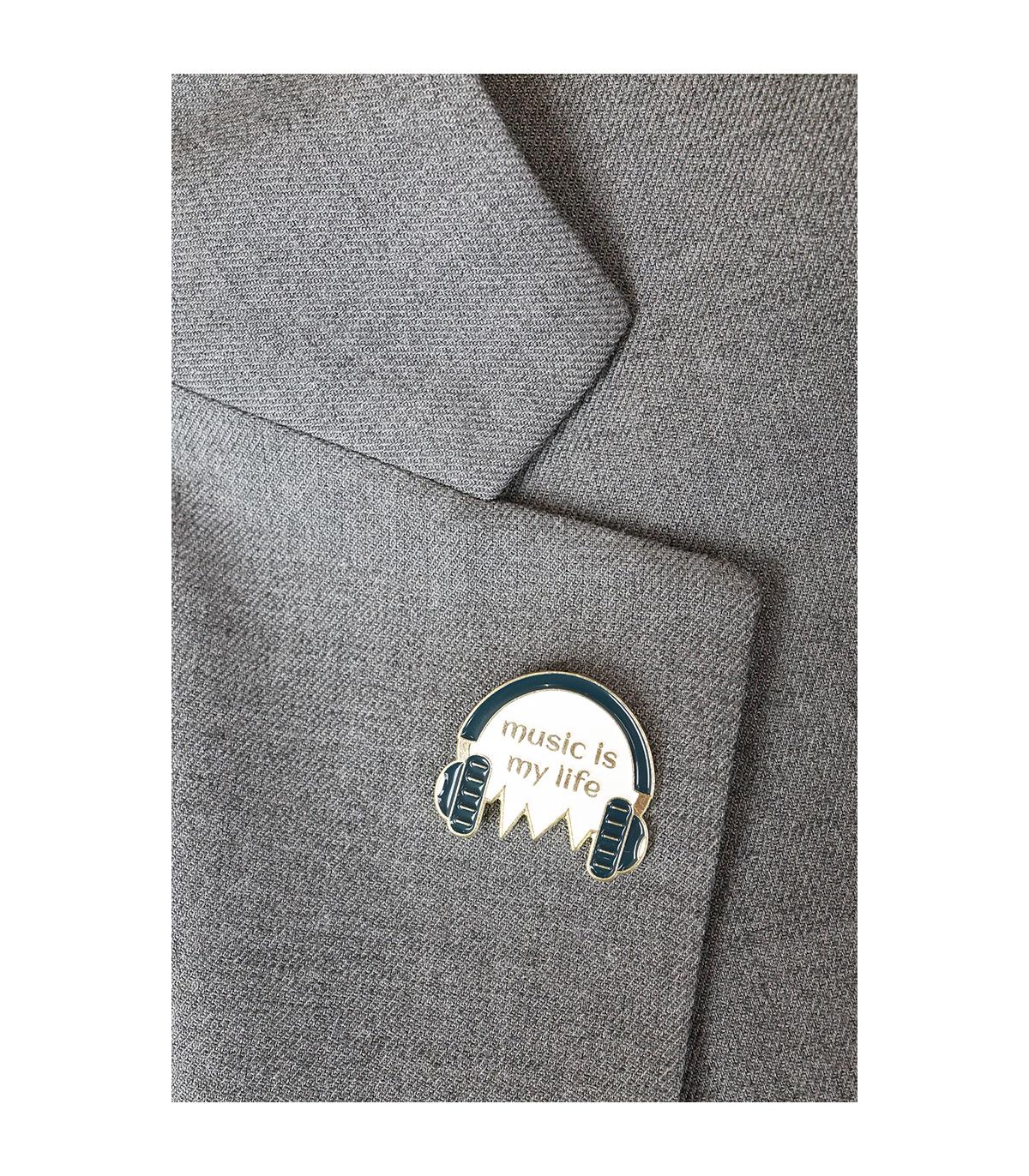 ozdobny pins do marynarki