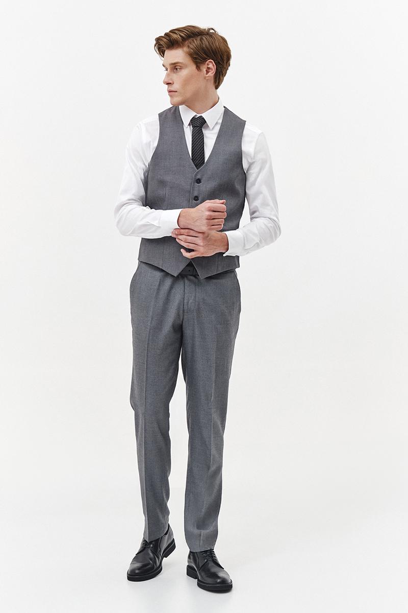 szara kamizelka jednorzędowa