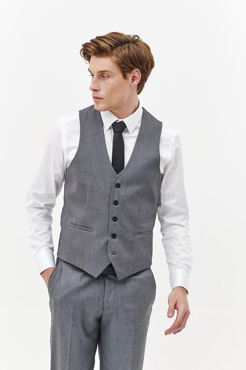 szara kamizelka jednorzędowa