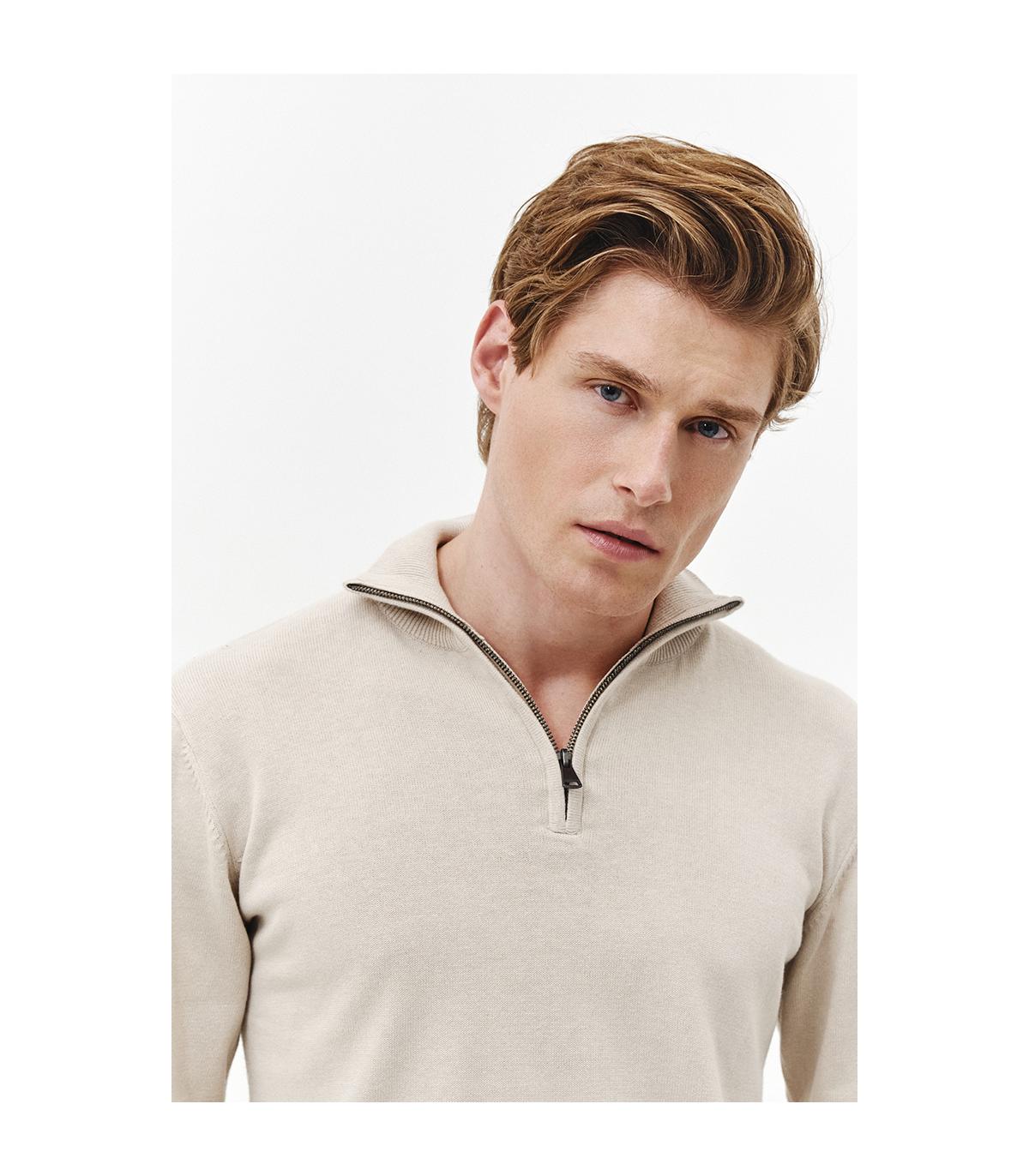 BEŻOWY PÓŁGOLF ROKO ZAPINANY