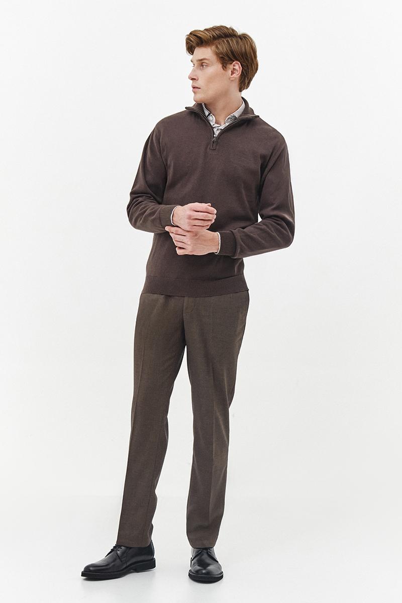 brązowy półgolf zapinany