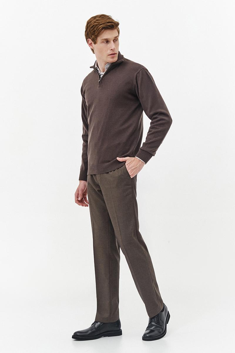 brązowy półgolf zapinany