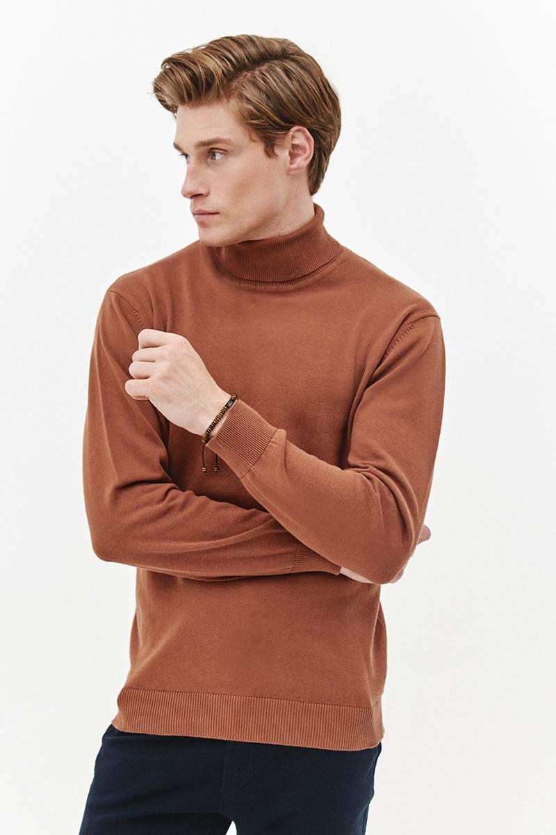 kamelowy golf męski