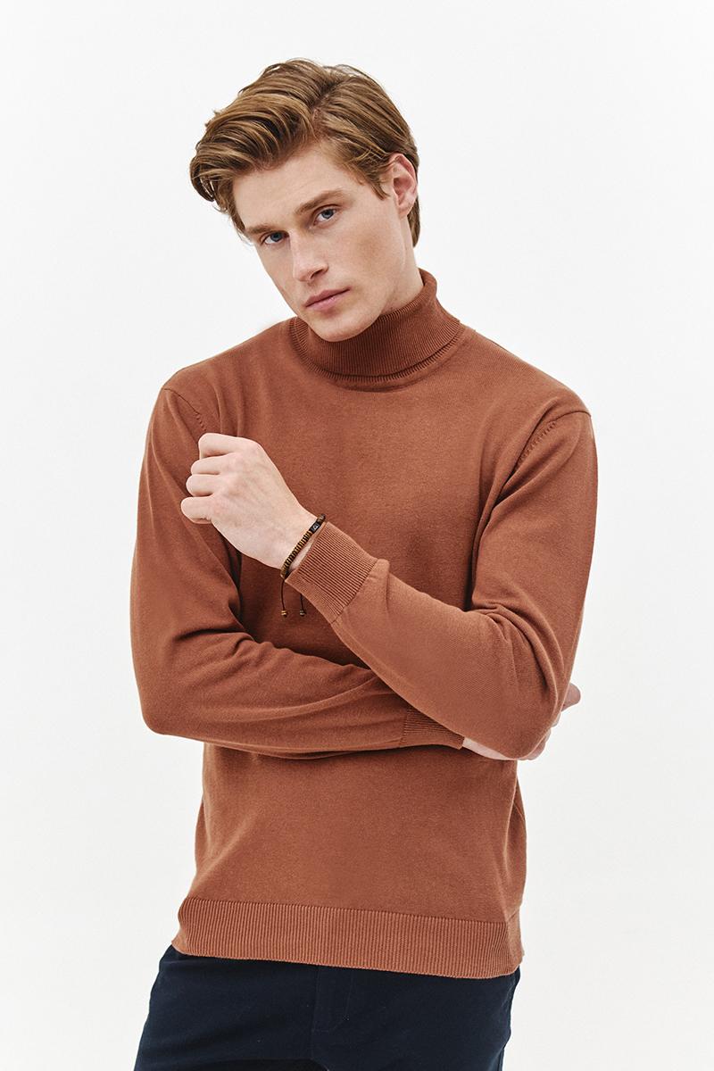 kamelowy golf męski