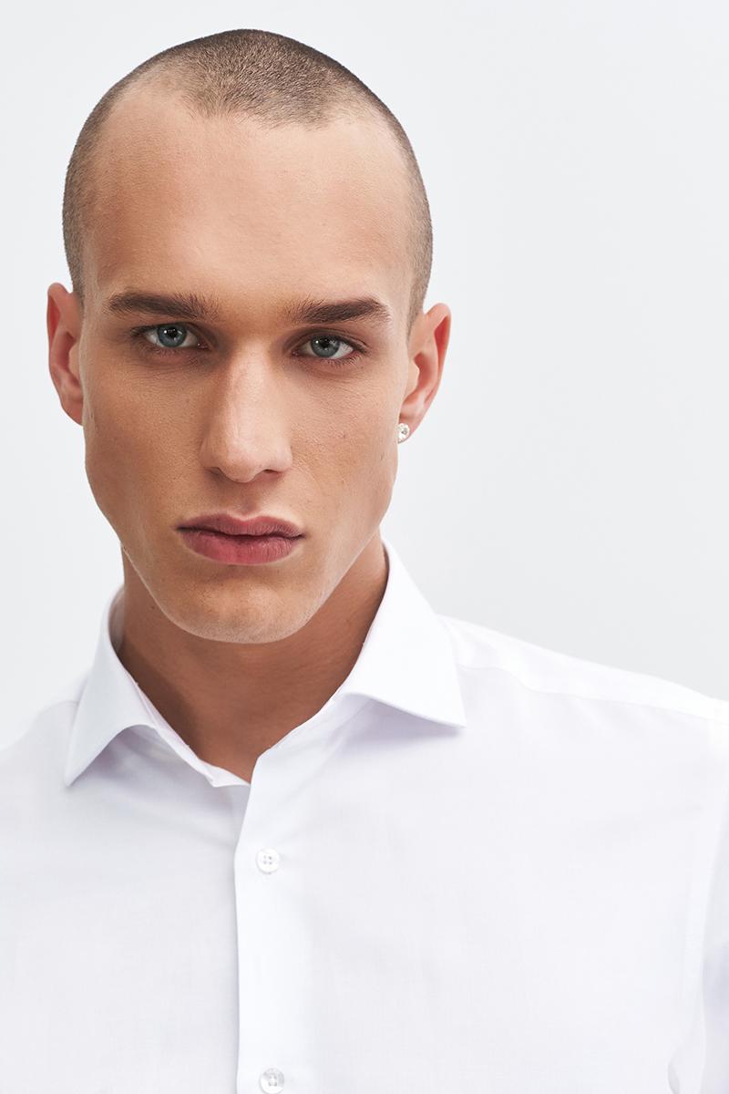 biała koszula męska