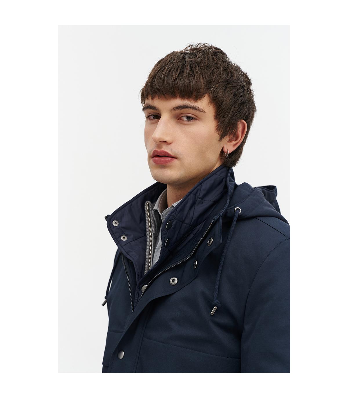 granatowa parka męska