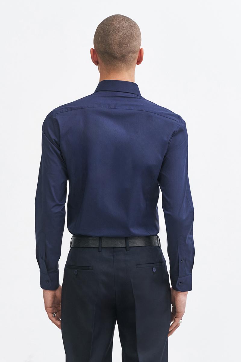 granatowa koszula męska