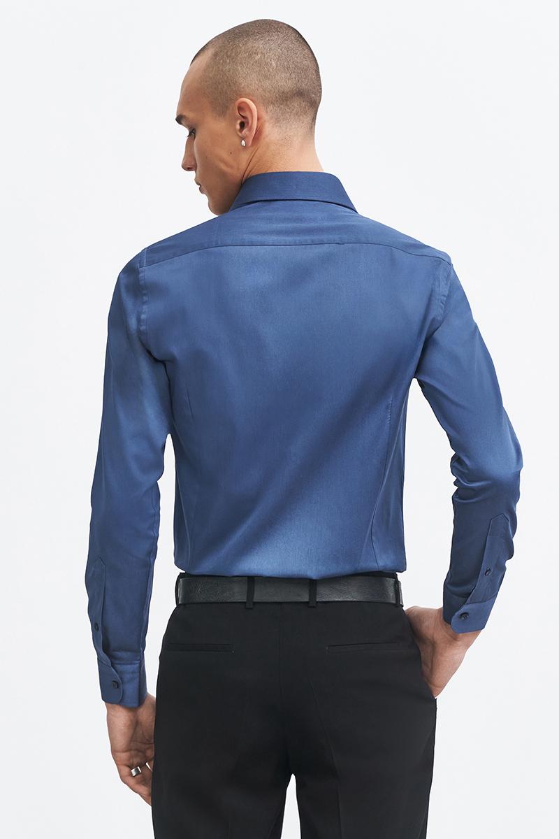 niebieska koszula męska