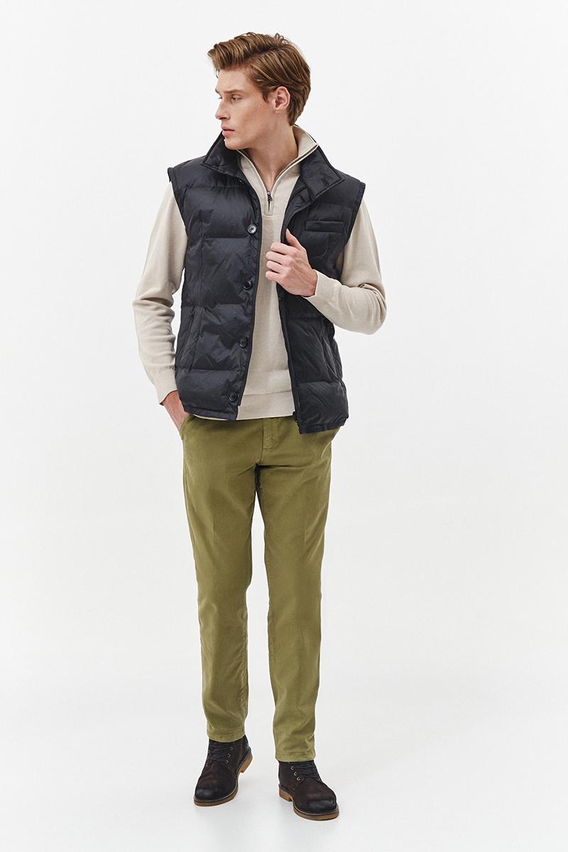 czarna kamizelka pikowana