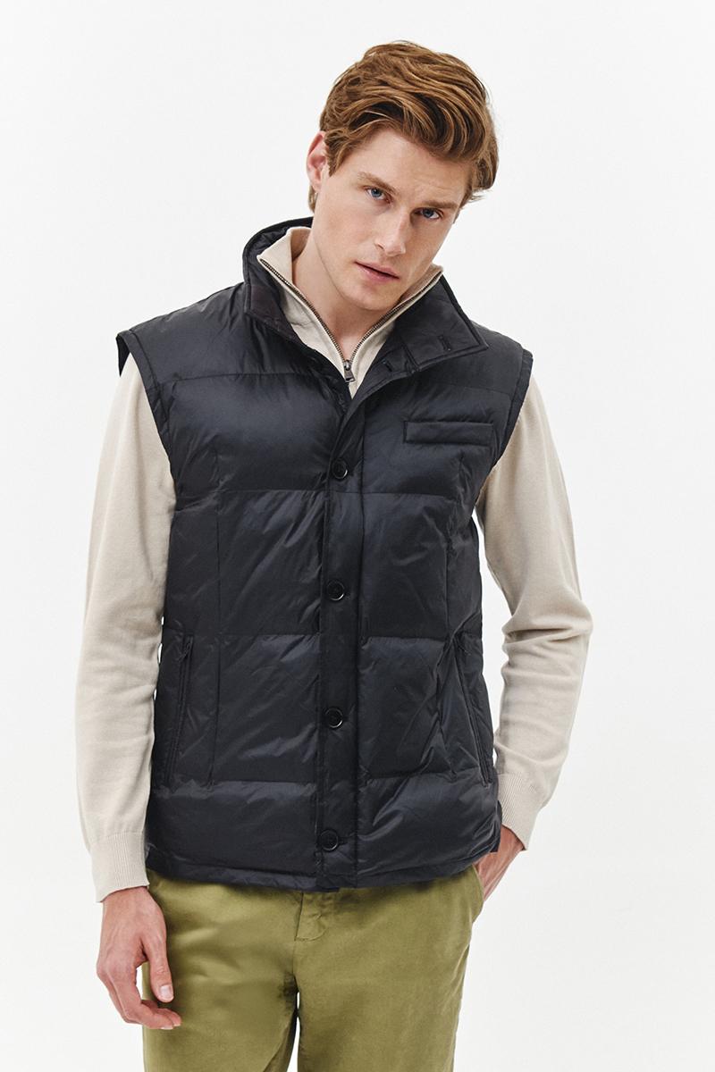 czarna kamizelka pikowana