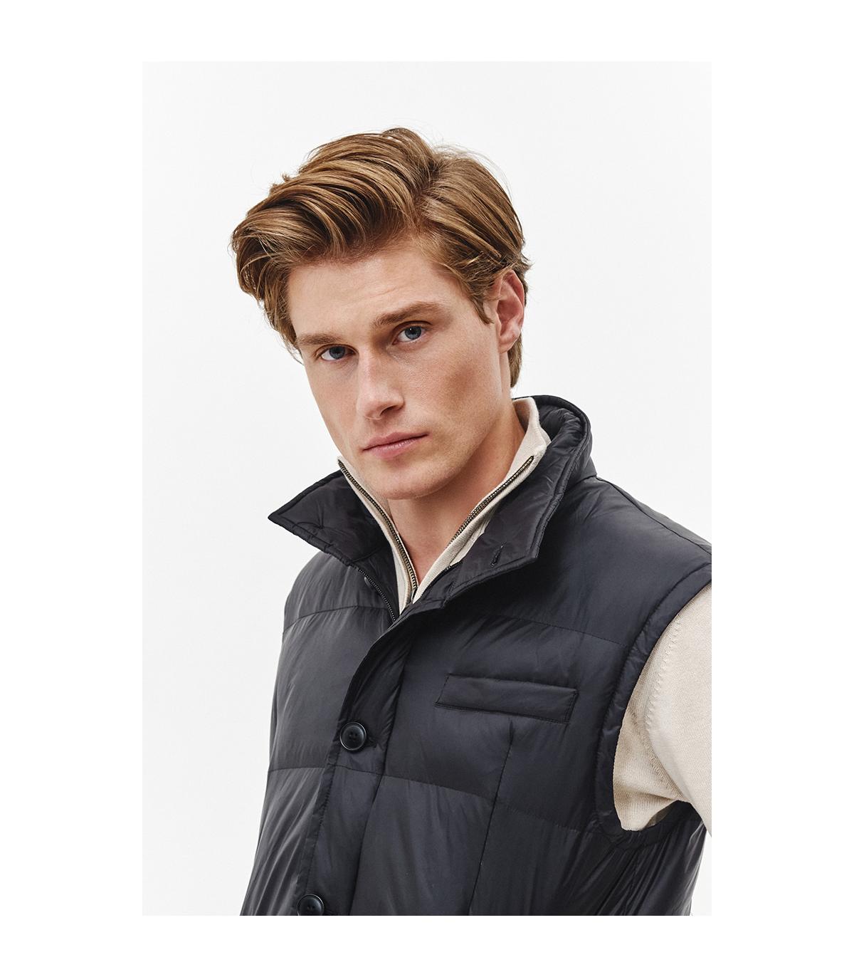 czarna kamizelka pikowana