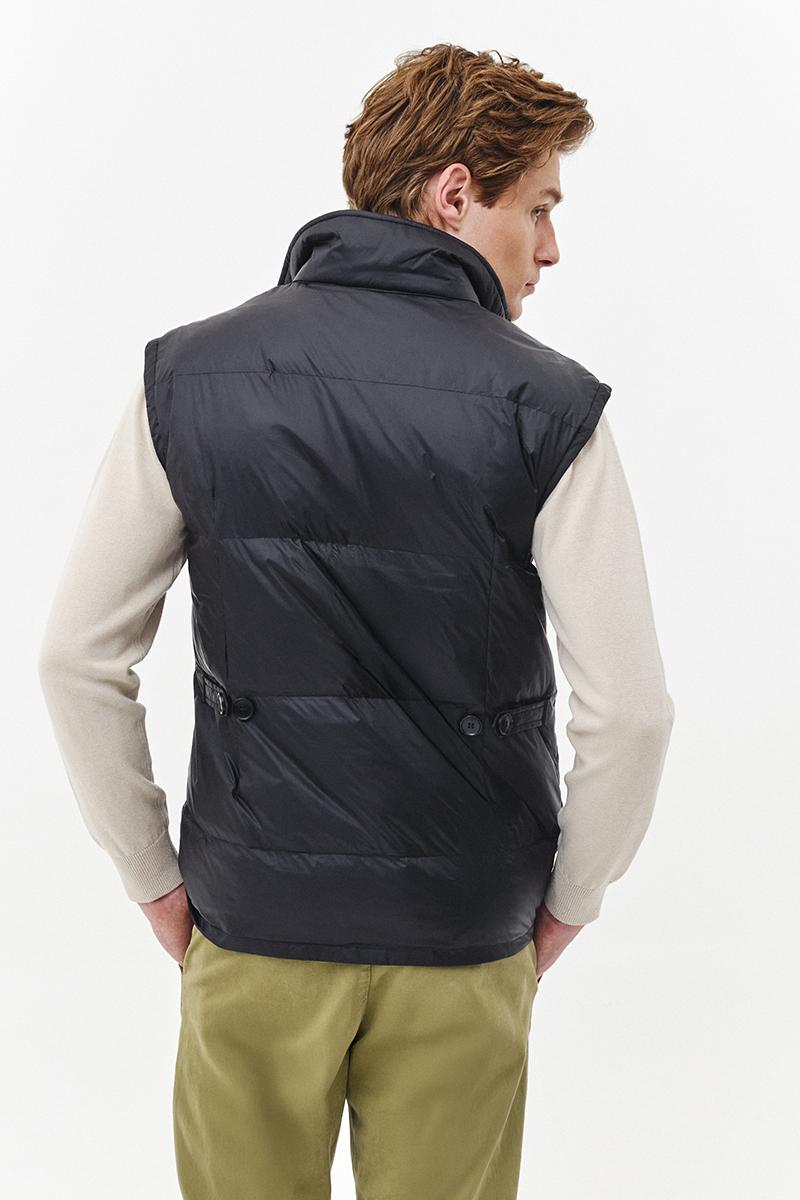 czarna kamizelka pikowana