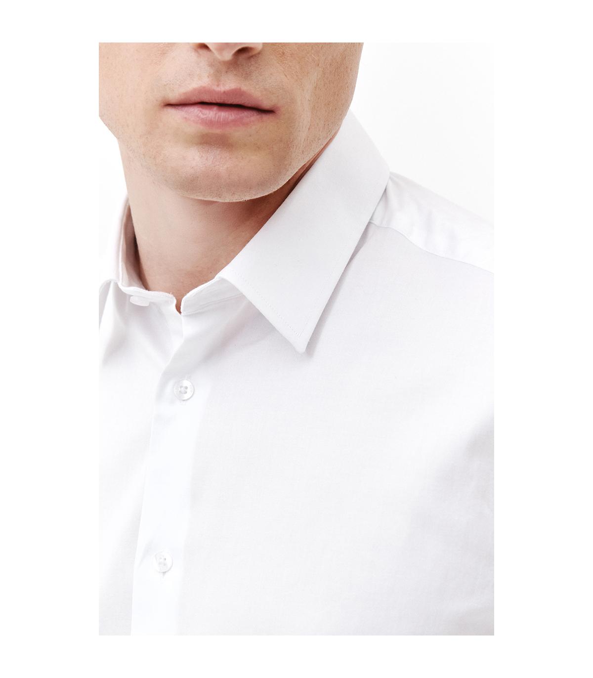 biała koszula męska