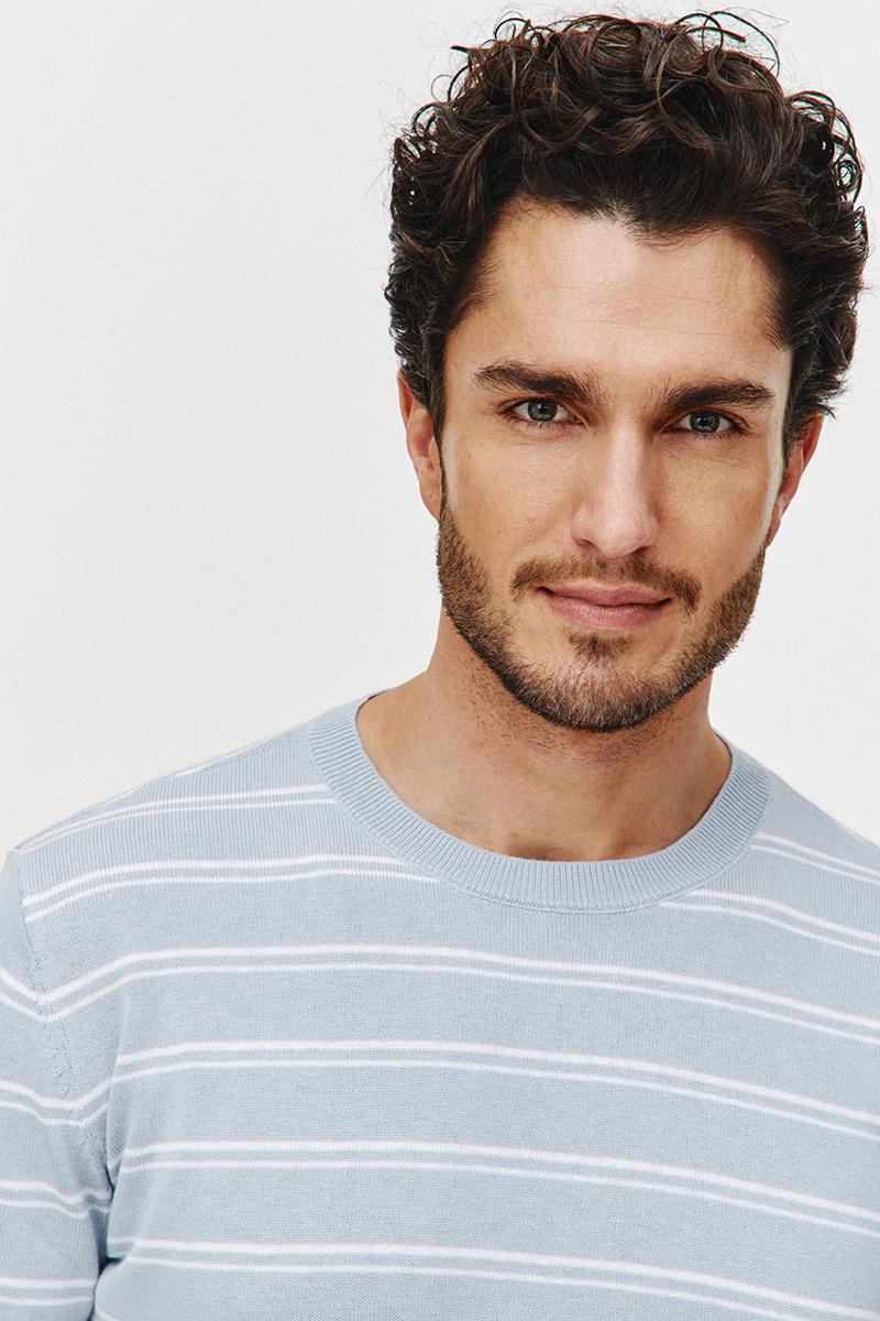 SWETER STOR BŁĘKITNY W BIAŁE PASKI