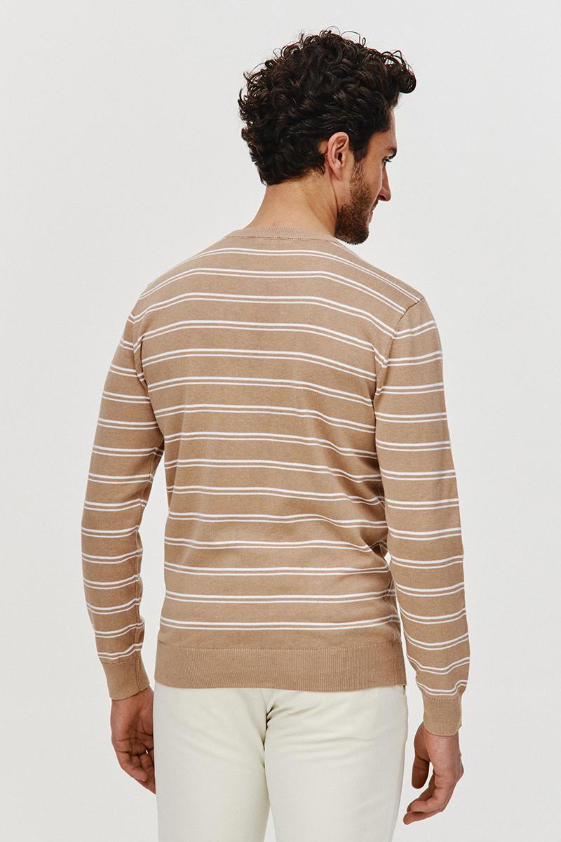 SWETER STOR BEŻOWY W BIAŁE PASKI