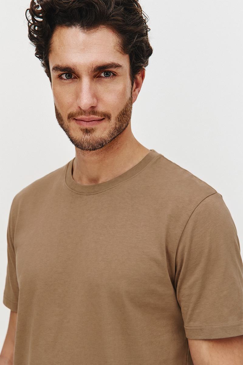 BEŻOWY T-SHIRT MĘSKI ADO