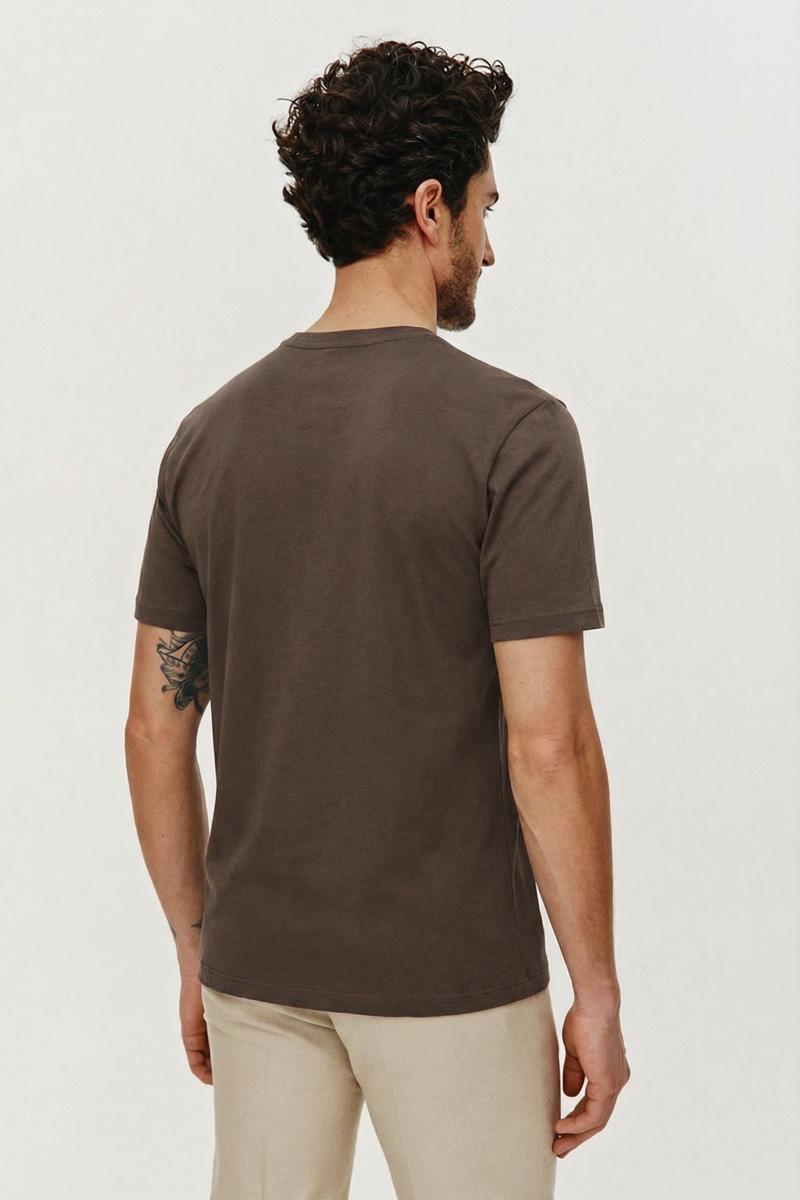 BRĄZOWY T-SHIRT MĘSKI ADO