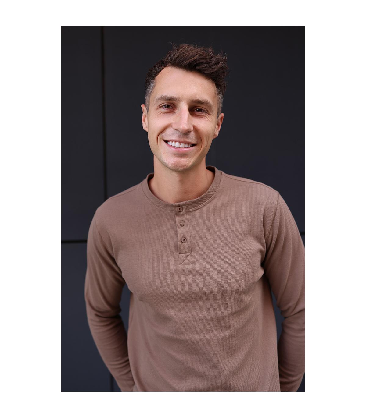 CIEMNOBEŻOWY LONGSLEEVE MĘSKI RISKO
