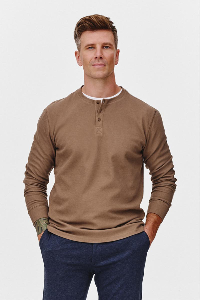 CIEMNOBEŻOWY LONGSLEEVE MĘSKI RISKO